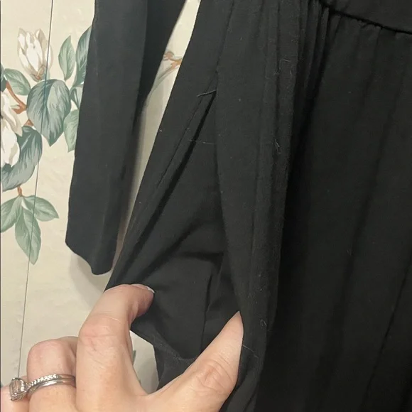 💁‍♀️WOMENS Classic Black Long-Sleeve Maxi Dress by ZESICA - Picture 3 of 9